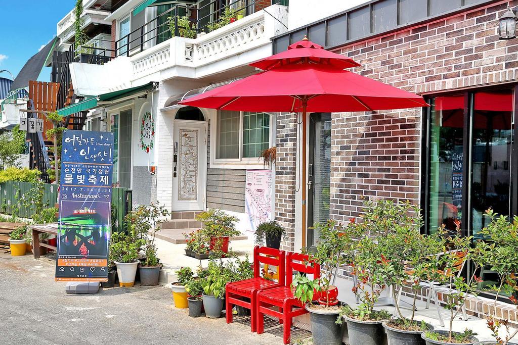 The Flower Road Guesthouse スンチョン エクステリア 写真