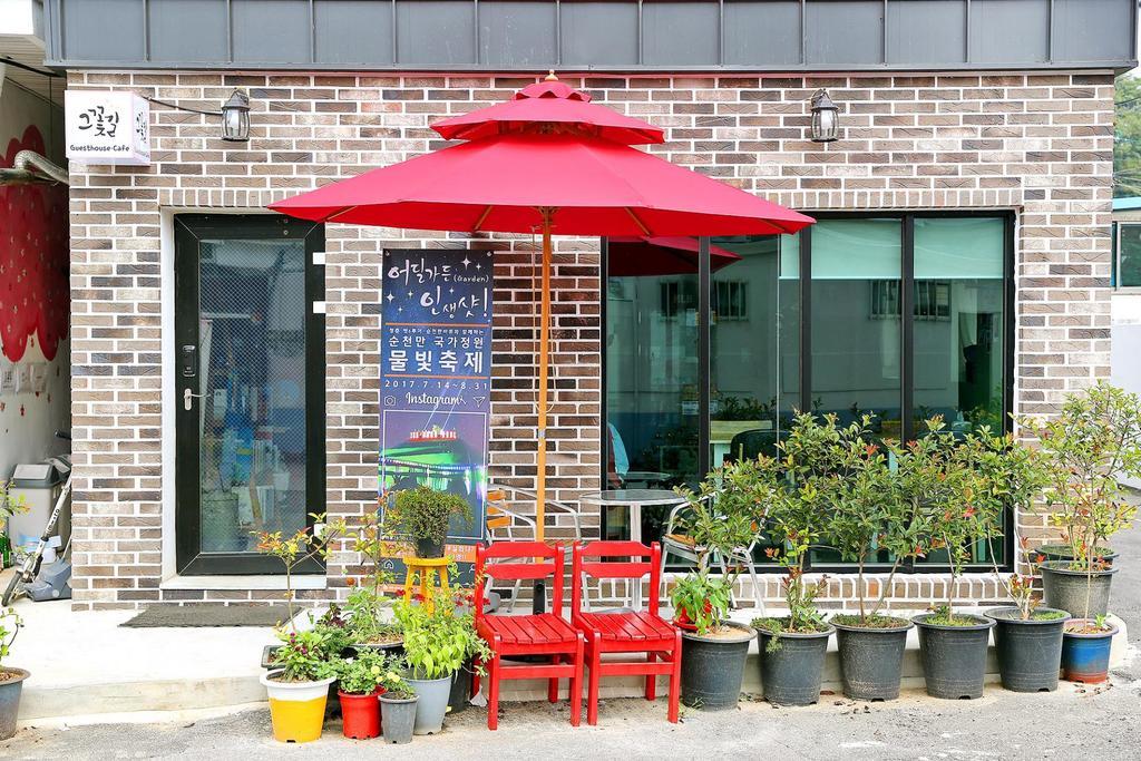 The Flower Road Guesthouse スンチョン エクステリア 写真